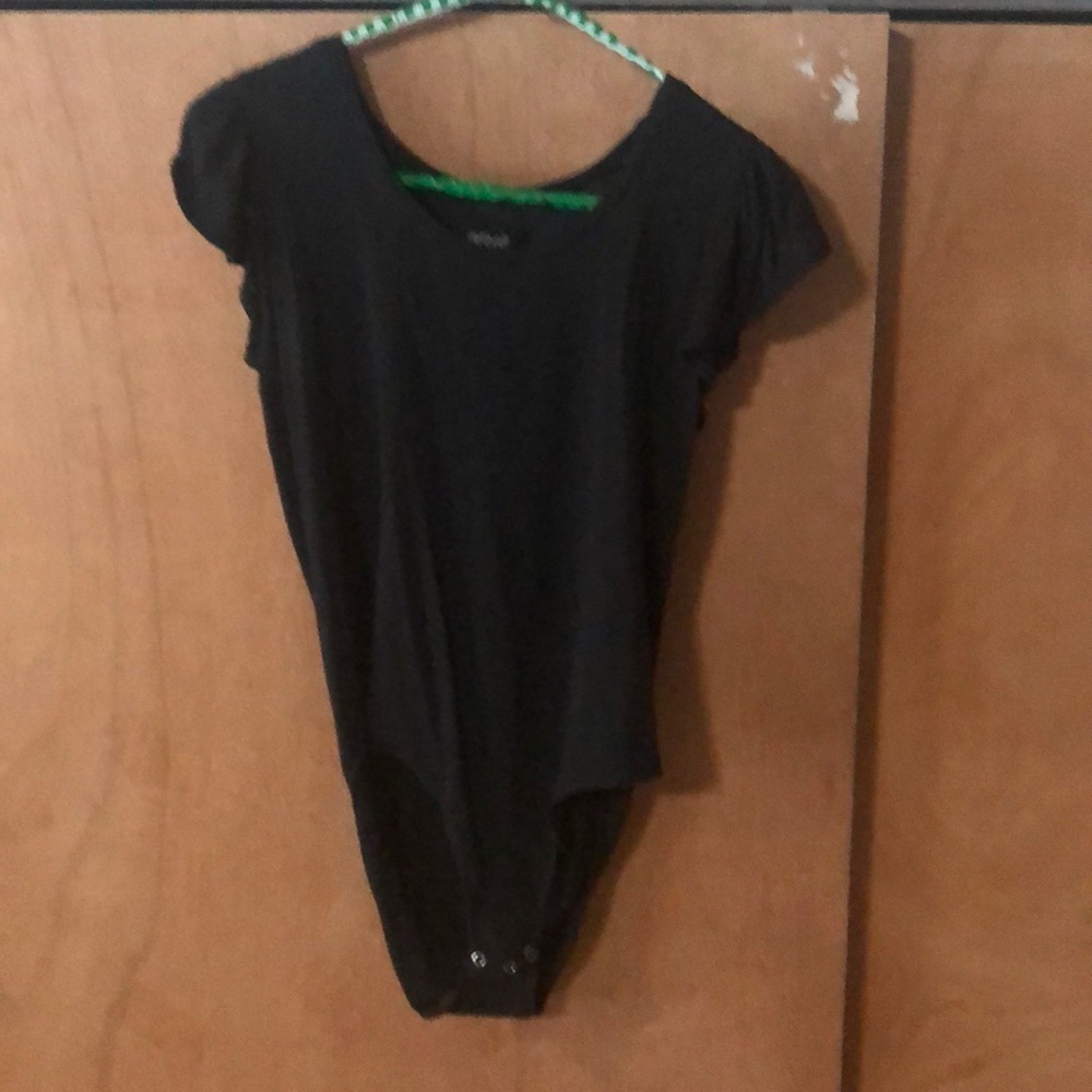 Black short sleeved bodysuit